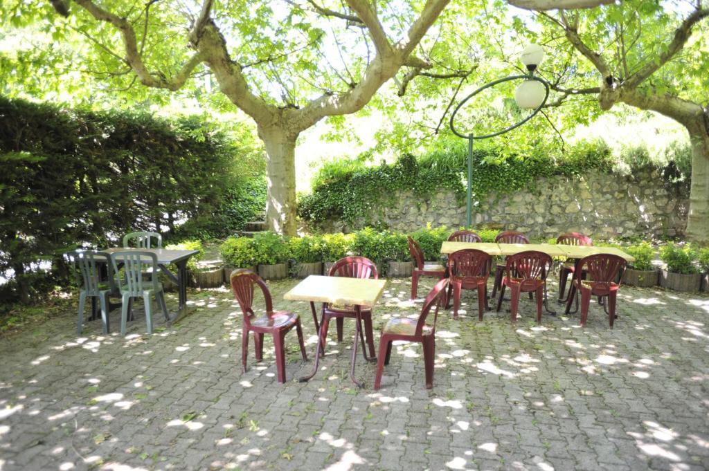 Alp'Hotel Voreppe Exterior photo